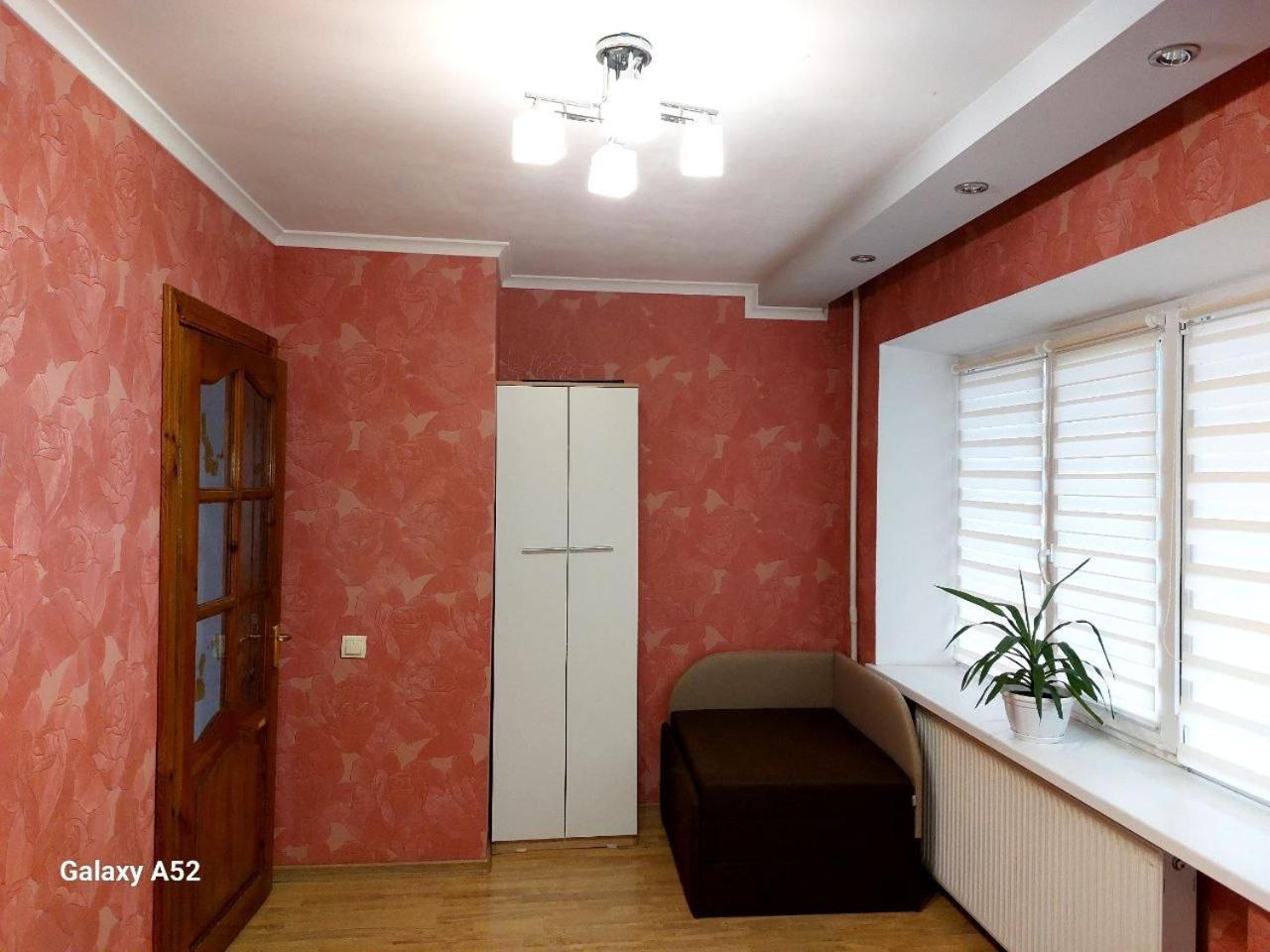 Подобова Оренда Двокімнатної Квартири Старичі 외부 사진